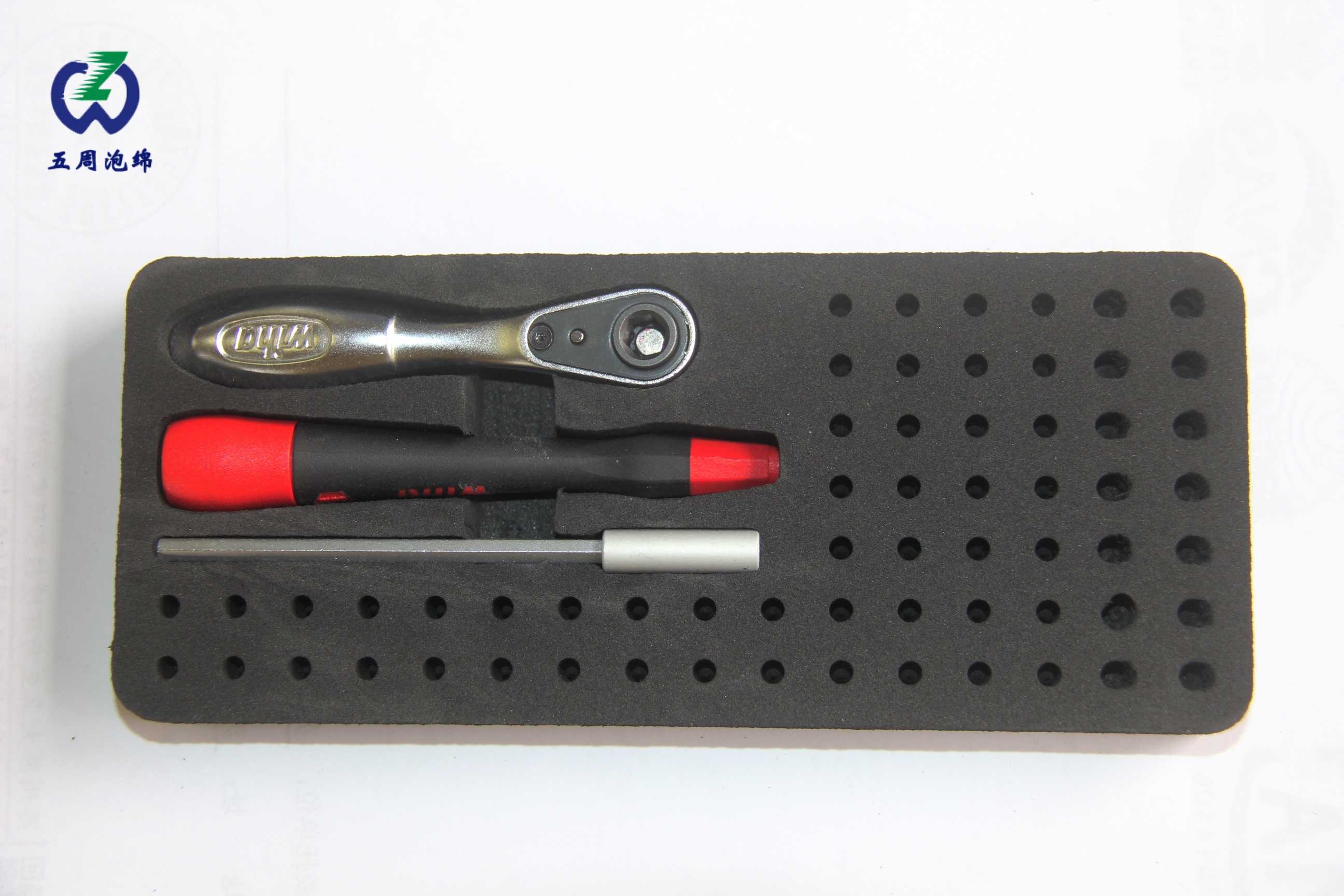 工具套裝 EVA 泡棉內(nèi)襯應用案例指南